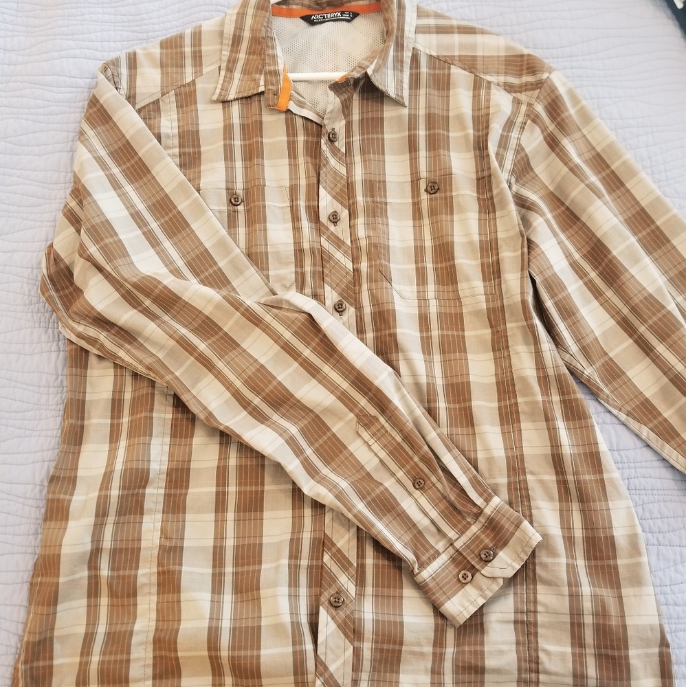 Arc'teryx long sleeve button down travel shirt